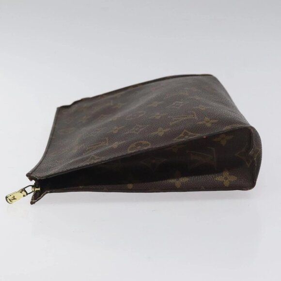 LOUIS VUITTON Monogram Poche Toilette 26 Pouch - Picture 4 of 16